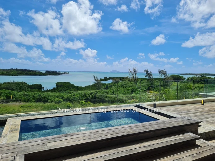 Penthouse spacieux de 3 chambres avec vue sur le lagon à vendre à St. Antoine Residences – Côte Nord de l’île Maurice