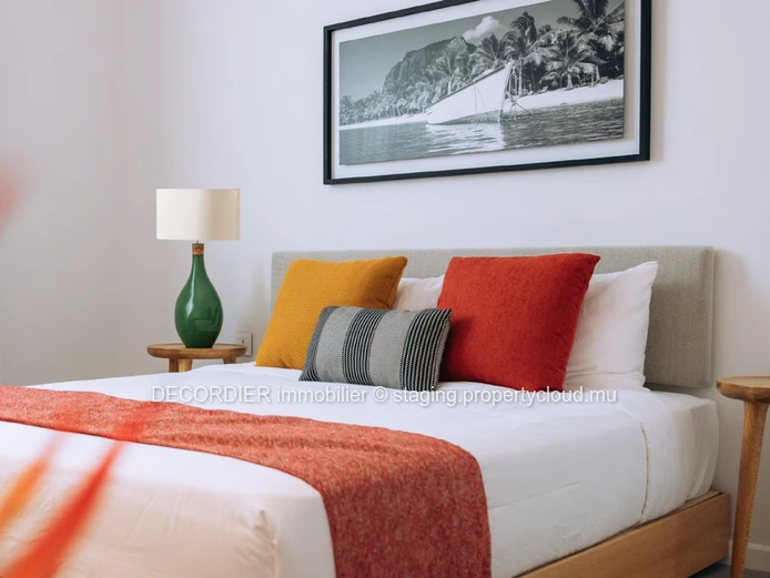 High standing apartments in a secure residence.