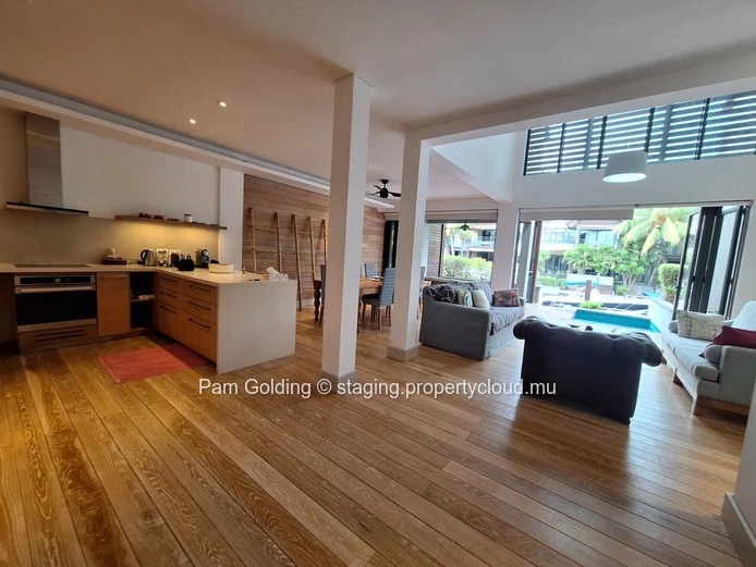 Modern 3 Bedroom Duplex in La Balise Marina, Black River