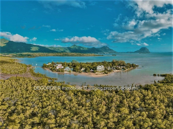 For sale ultimate apartment beachfront Residences in Mauritius with Permanent Resident Permit