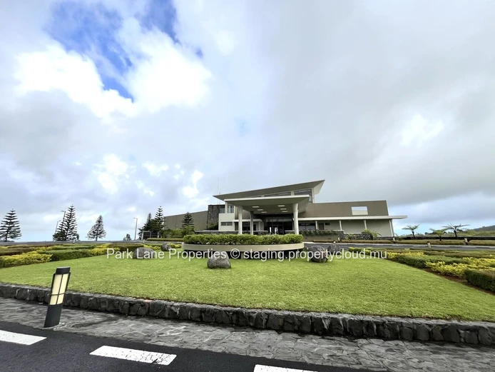 Remarkable Residential Plot within the Prestigious Avalon Golf Estate