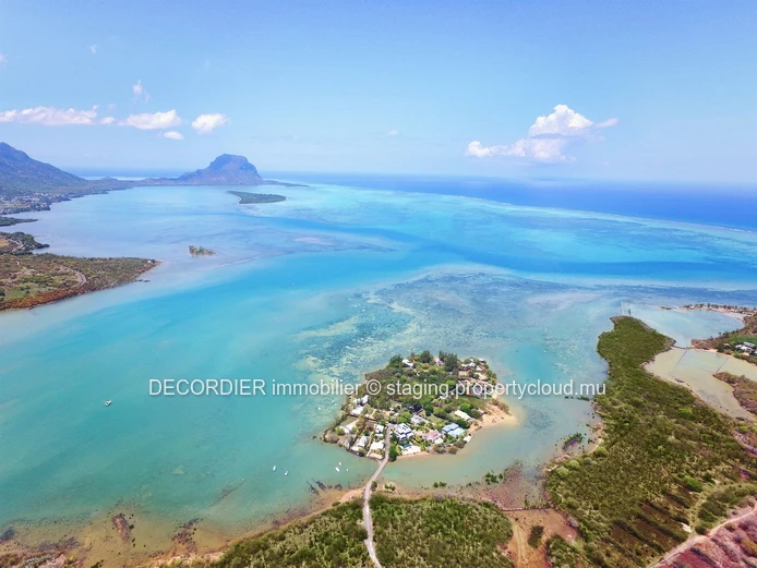 For sale ultimate apartment beachfront Residences in Mauritius with Permanent Resident Permit