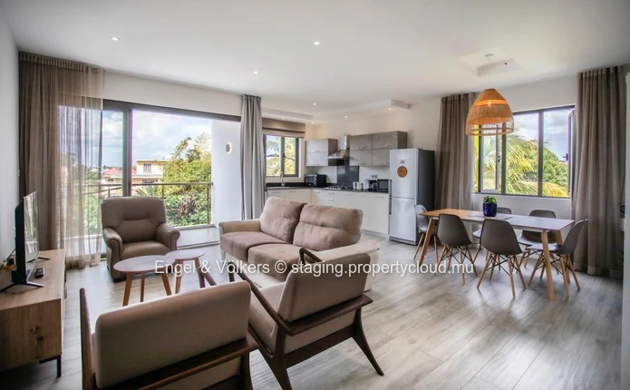 2-Bedroom Apartment for Sale in Pereybere – Quiet Setting, Communal Pool & Excellent Investment Oppo