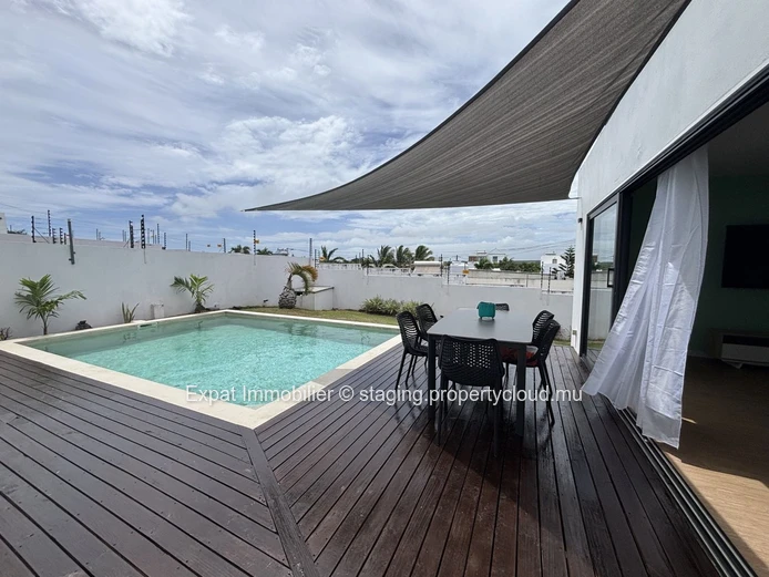 Villa En Résidence Sécurisée Avec Piscine Et Jardin – Grand Baie