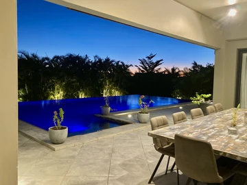 4 Bedroom Villa