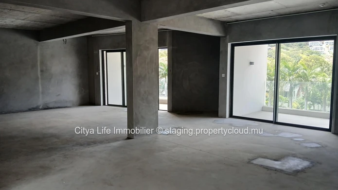 For Rent – Office Space with Terrace in Prime Location
