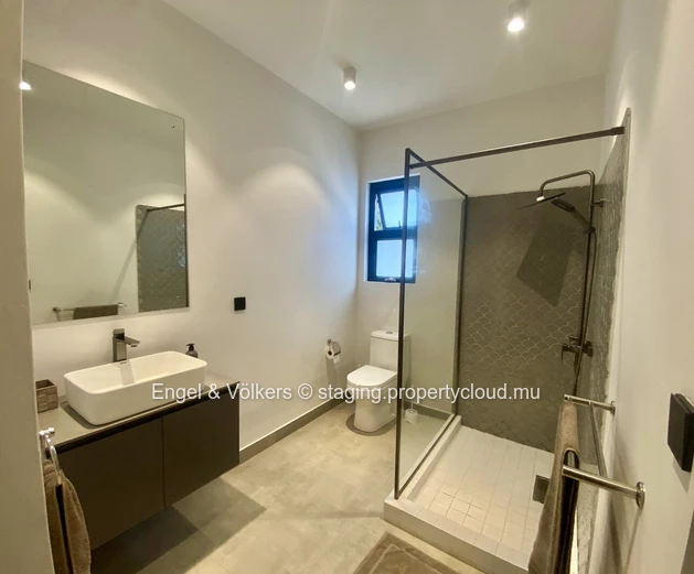 Modern 3-Bedroom Apartment for Sale – West Coast Living at Its Best