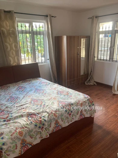 Enjoy a Convenient and Comfortable Location in Ébène!