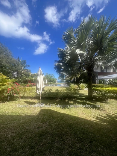 Pereybere Holiday Apartment – Beach Access, Pool & Security