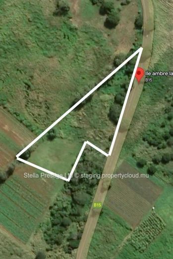 Commercial land located on the Main Road for sale in Ile d'Ambre, Rivière du Rempart. 8,965m² for Rs. Contact us now!