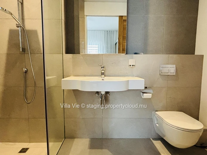 Belle Vue - Beautiful 4-bedroom apartment on the first floor