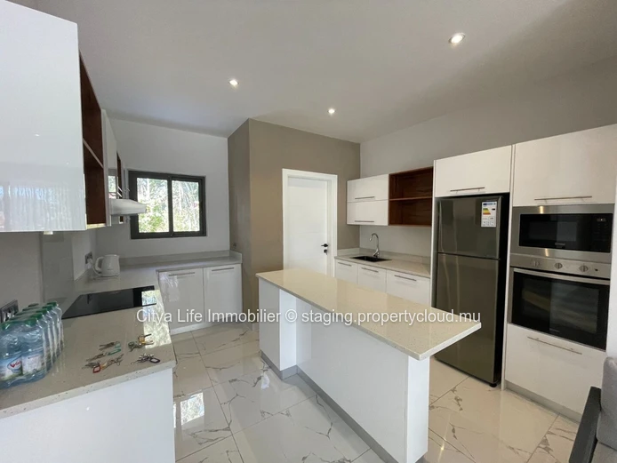 Brand new three-bedroom en-suite apartment in the heart of Grand Baie.