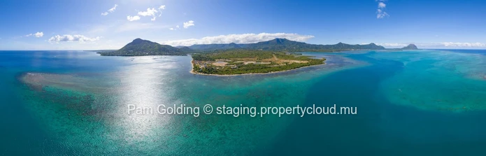 The Peninsula, Les Salines, Black River : Your Exclusive Beachfront Oasis 