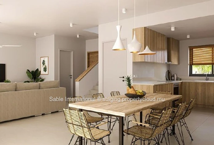 Townhouse PDS à vendre à Grand Baie, 166m² habitables, piscine privée, proche écoles et commerces.