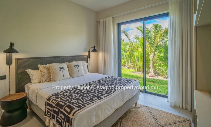 Luxury 5-Bedroom with Private Pool in Tamarin