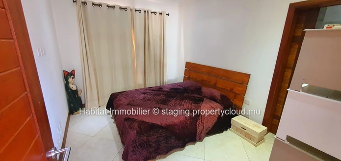 FOR SALE - sumptuous furnished and equipped single storey contemporary villa of 267 m2