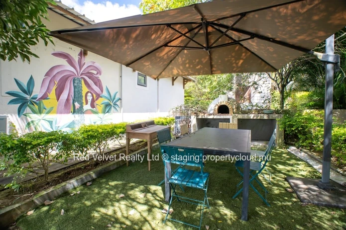 Villa de luxe 4 chambres avec piscine sur 1 332 m² de terrain – Mont Piton, Mapou | Rs 29M