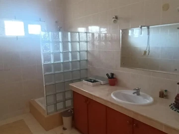 7 Bedroom House