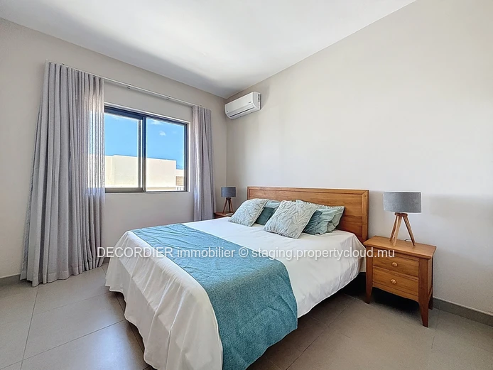 Penthouse with sea view in Pereybere