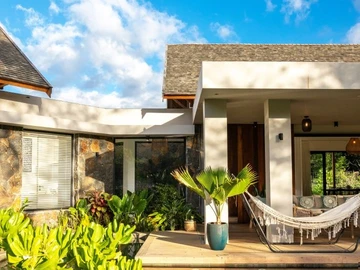 5 Bedroom Villa