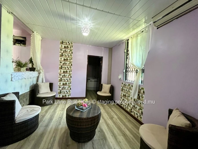 Maison familale agréable avec terrasse spacieuse et jaccuzzi
