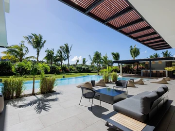 4 Bedroom Villa