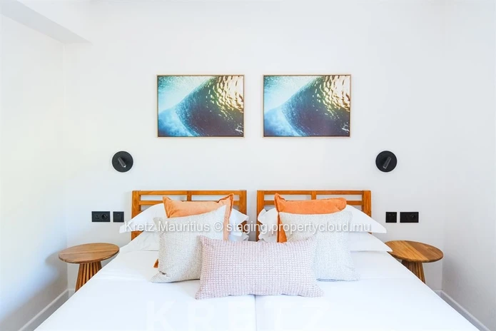 Beachfront Duplex with Panoramic Lagoon Views