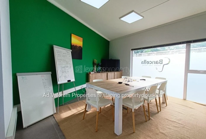 À louer – Bureau indépendant de 34 m² (rez-de-chaussée)
