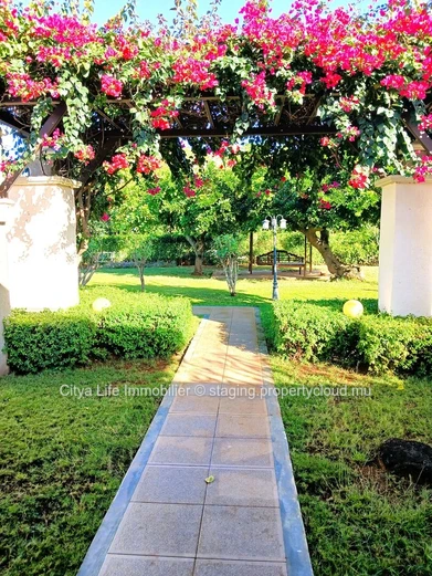 Luxe Tranquille : Vie Prestigieuse dans le Domaine IRS de Tamarin