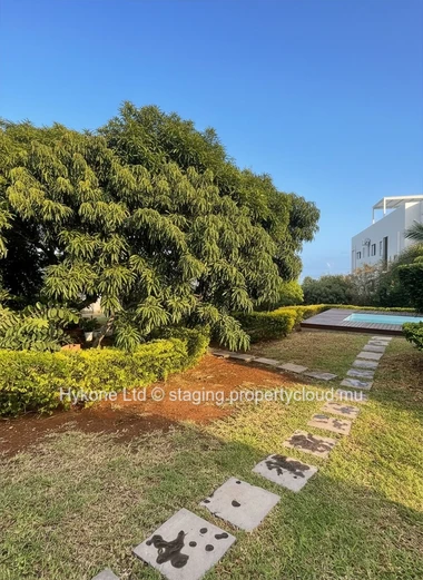 House For Rent In Tamarin