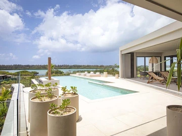 4 Bedroom Villa
