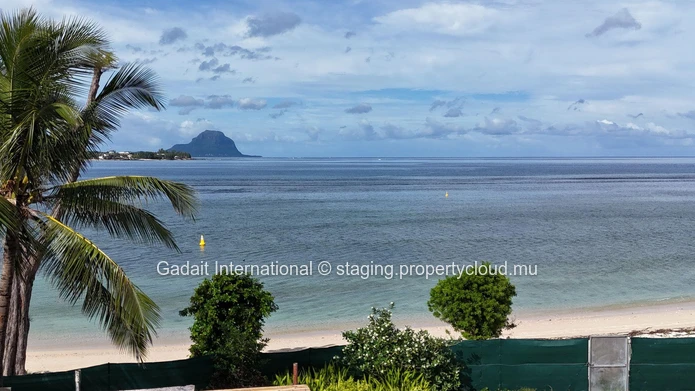 Exclusive penthouse with pool and sea view for sale on the west coast of Mauritius.