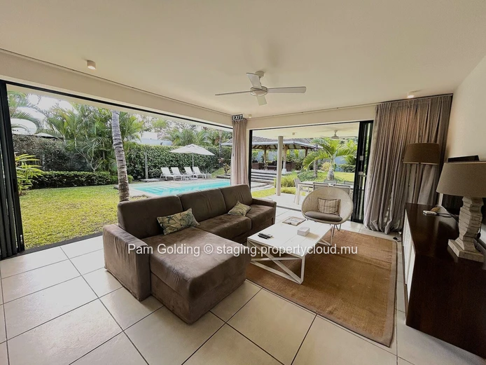 Villa de luxe de 3 chambres à Tamarin !