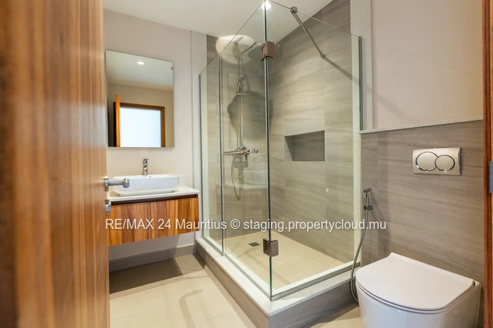 Exclusive Penthouse With Ocean And Mountain Views In Moka