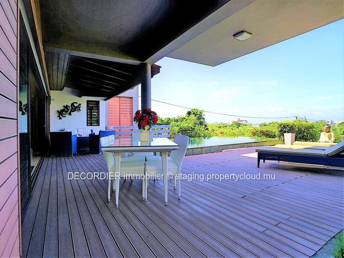 Grand Gaube, located in a quiet residential area, splendid villa