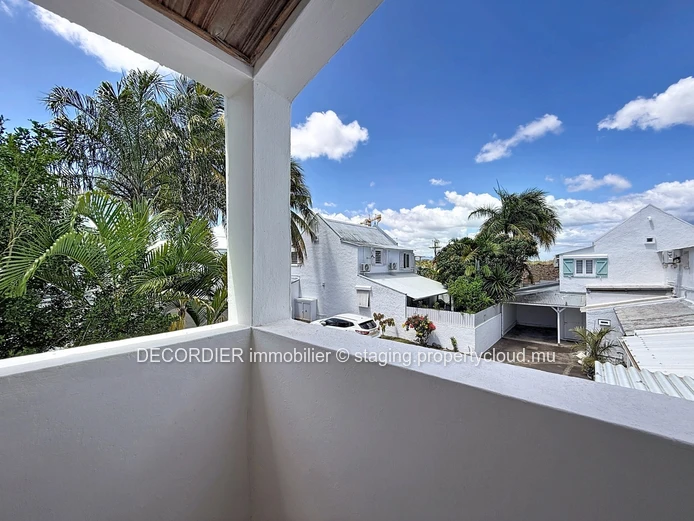 Elegant house in the heart of a sought-after, secure residential area