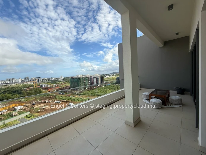 Exquisite Penthouse at Verdant Garden – A Refined Urban Oasis