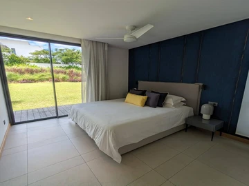 5 Bedroom Villa