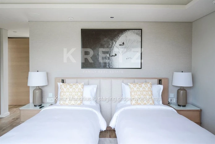 Exclusive – Contemporary villa in the heart of a 5* hotel estate (Sole Mandate)