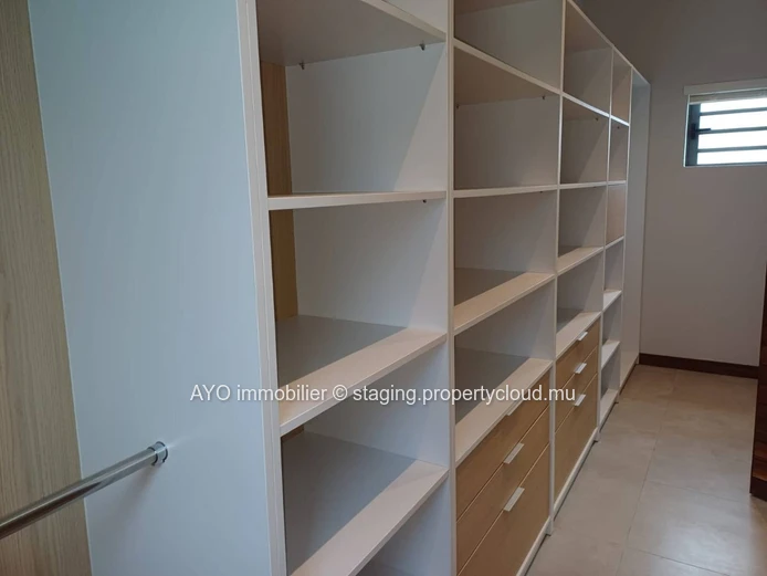 Résidence securisée de haut standing - Villa de 4 chambres avec piscine privée à Forêt Daruty