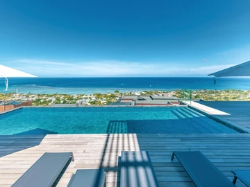 5 Bedroom Villa