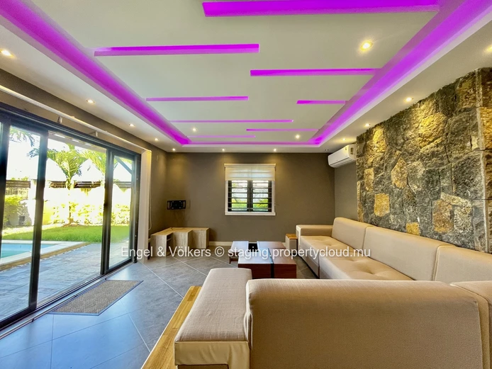Elegant Villa in the Heart of the North - Sole