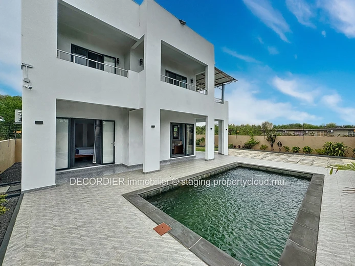Beautiful house with swimming pool