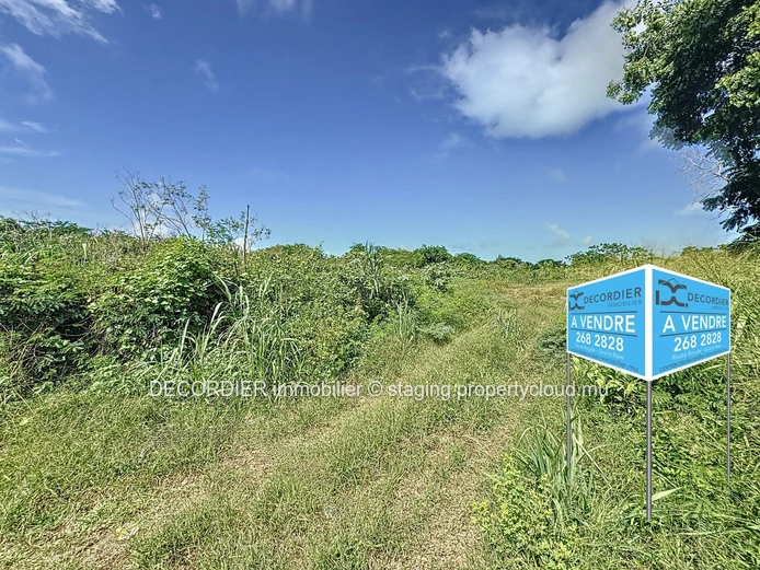 Residential land in Grand Gaube, ready to build!