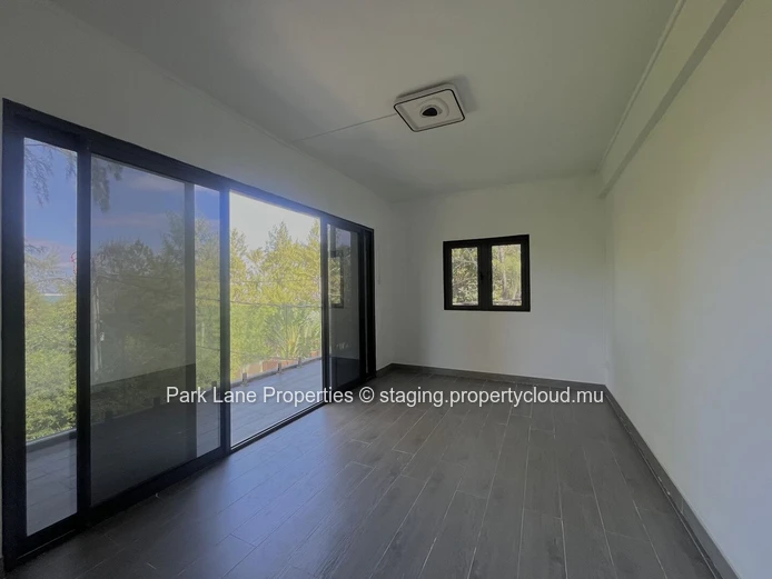Maison de Luxe de 7 Chambres à Riambel avec Piscine Privée, à 5 Minutes de la Plage