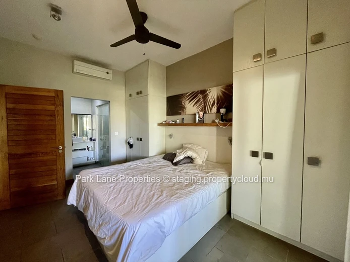 Apt Ground+2 scheme à Bain Boeuf disponible à la vente.