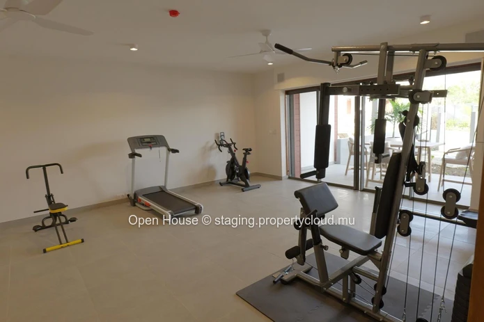 PDS apartment for rent, Trou aux Biches, 300m from the beach, 153m², 3 bedrooms, pool, furnished, garden.