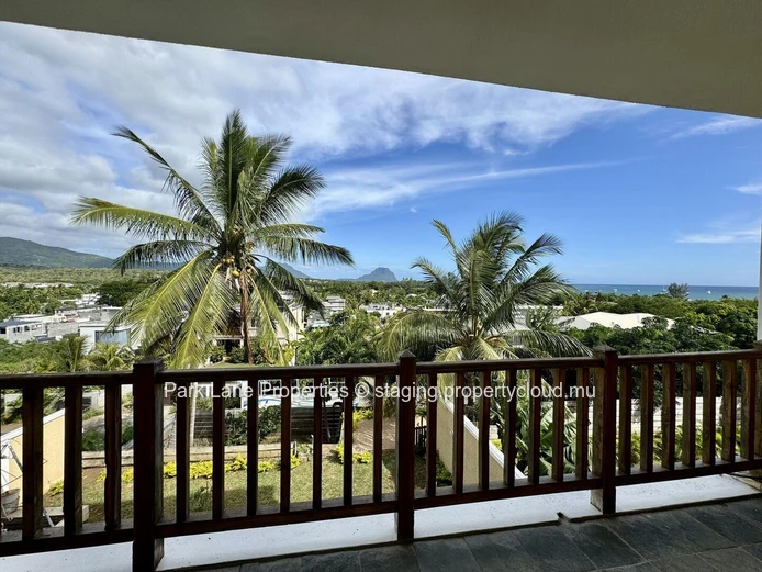Stunning Furnished Apartment with Pool in Rivière Noire