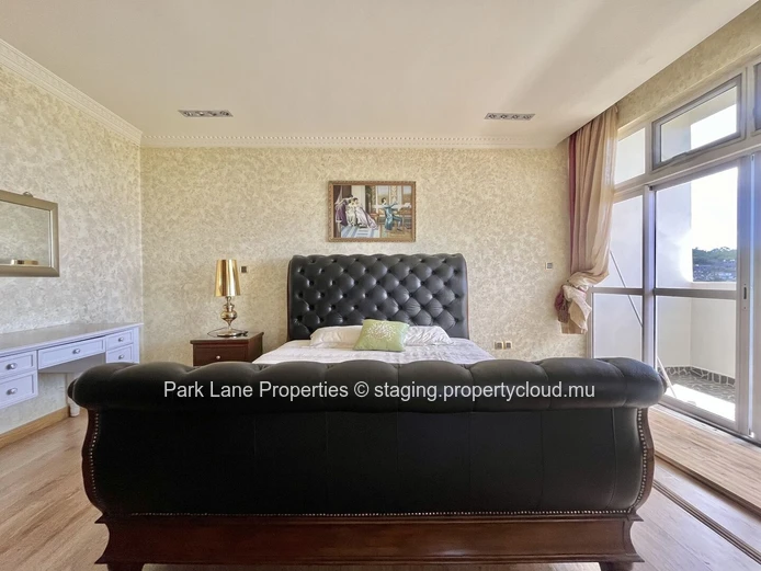 Penthouse de luxe 4 Chambres avec terrasse panoramique à Curepipe