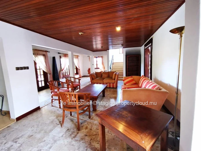 Luxurious Furnished House with Private Pool in Floréal - 560m² Living Area - Rs 120,000 rent